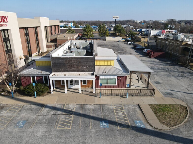 Primary Photo Of 3607 S Range Line Rd, Joplin Restaurant For Lease