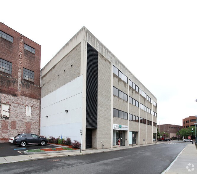 More Photos Of 212 MAIN St, New Britain Office For Lease
