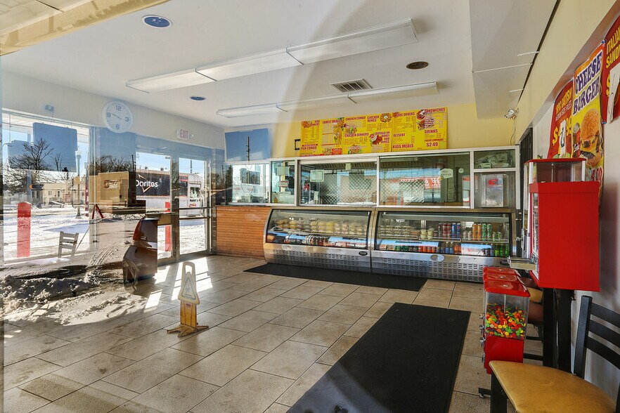 More Photos Of 6836-6850 Calumet Ave, Hammond Convenience Store For Sale