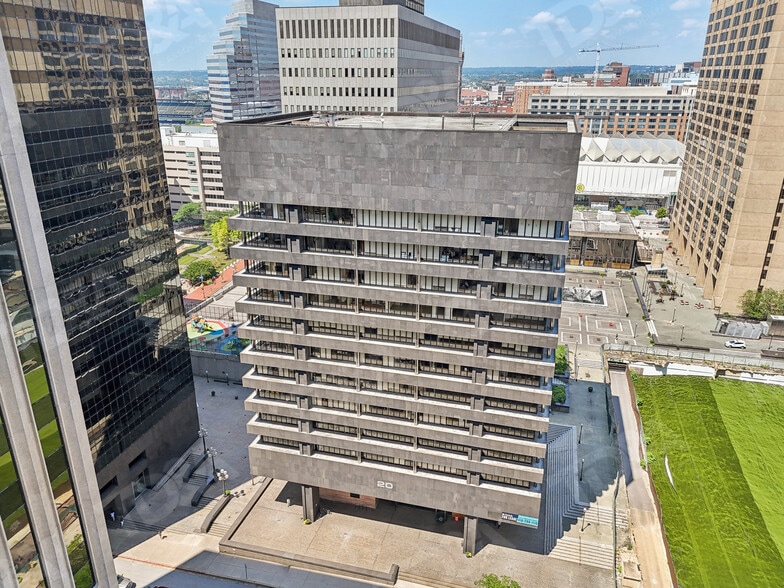 More Photos Of 20 S Charles St, Baltimore Office For Lease