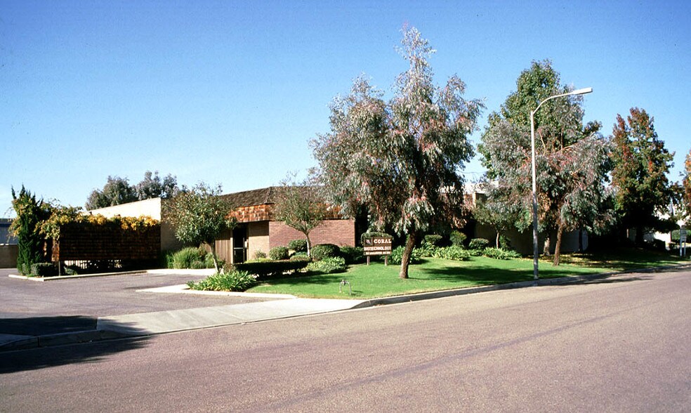 More Photos Of 150 Vallecitos de Oro, San Marcos Warehouse For Lease