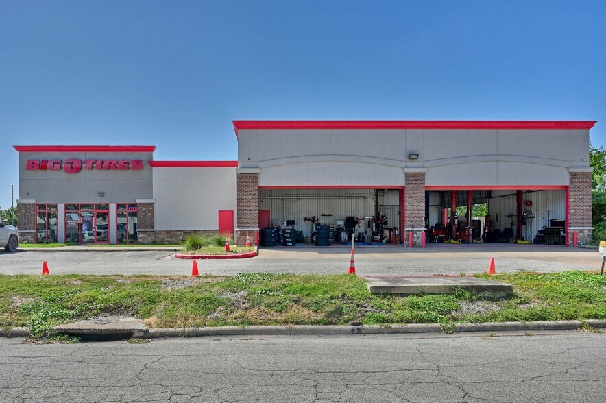 More Photos Of 2319 S Texas Ave, College Station Auto Repair For Sale