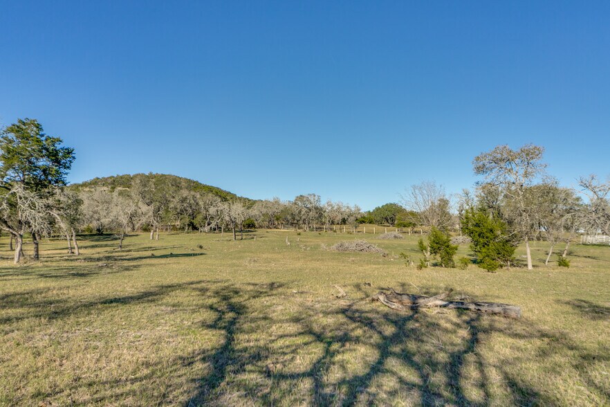 More Photos Of 636 FM 289, Comfort Land For Sale