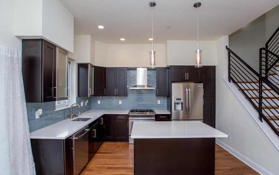 More Photos Of 1860 Frankford Ave, Philadelphia Storefront Retail Residential For Sale