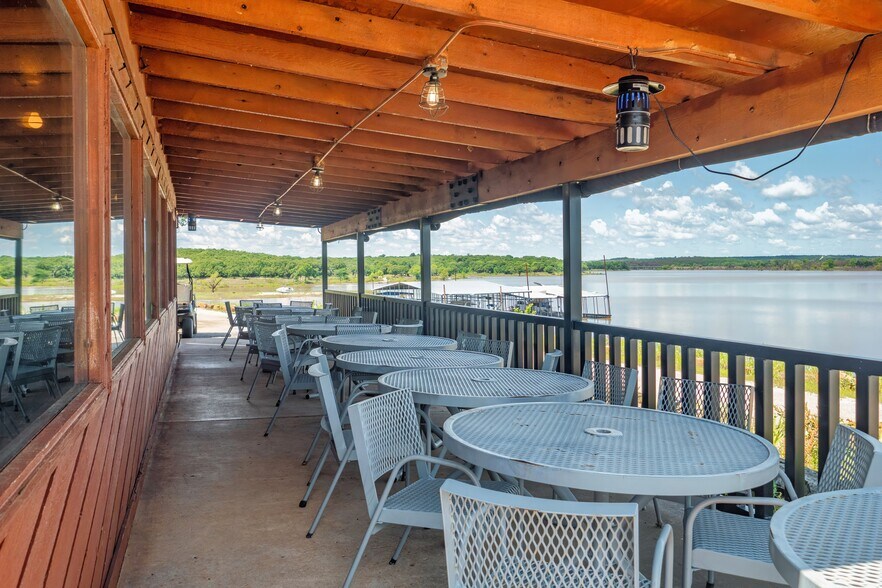 More Photos Of 3501 Westport Marina Rd, Cleveland Specialty For Sale