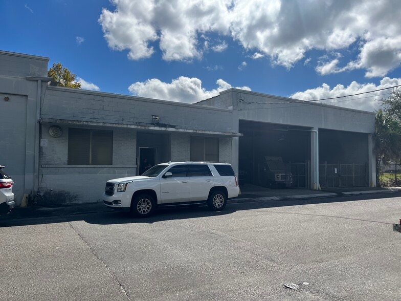 More Photos Of 1839 Ionia St, Jacksonville Warehouse For Lease