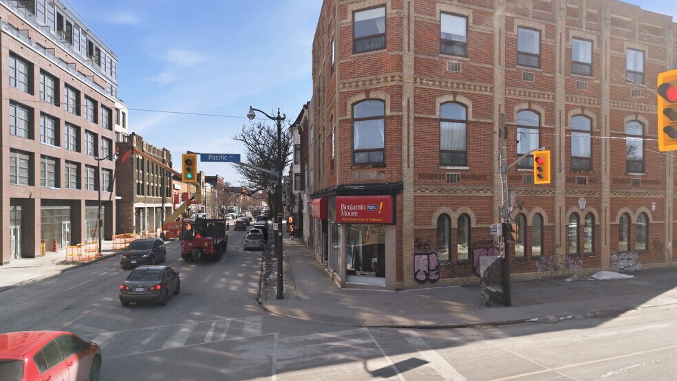 More Photos Of 2975 Dundas St W, Toronto Parking Lot For Lease