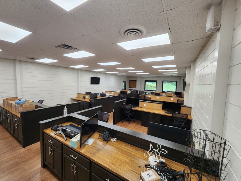 More Photos Of 501 Howell Rd, Greenville Office For Lease