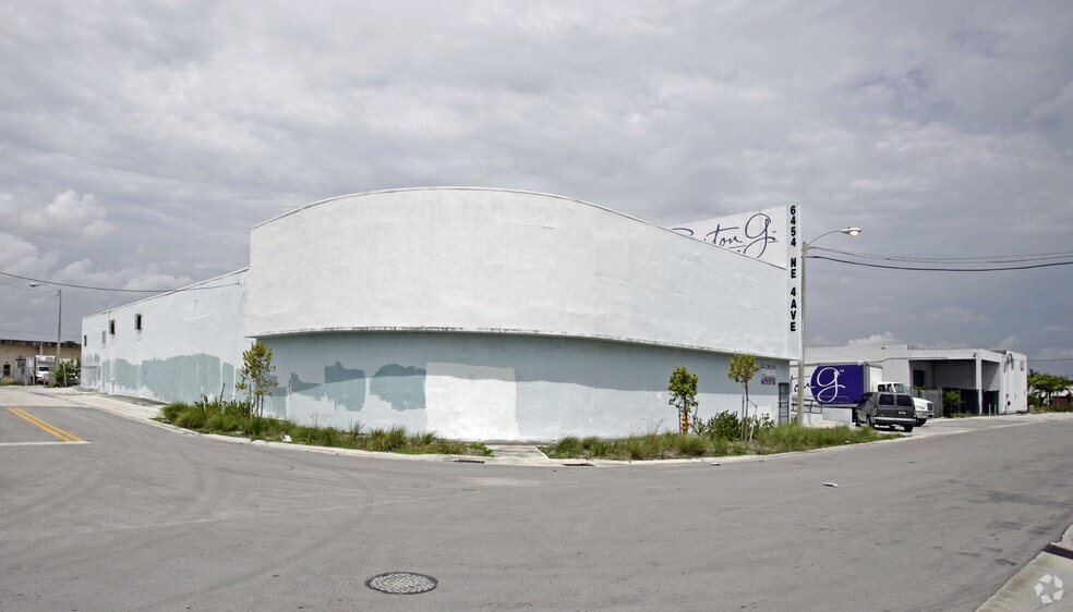 More Photos Of 6454 NE 4th Ave, Miami Light Manufacturing For Lease