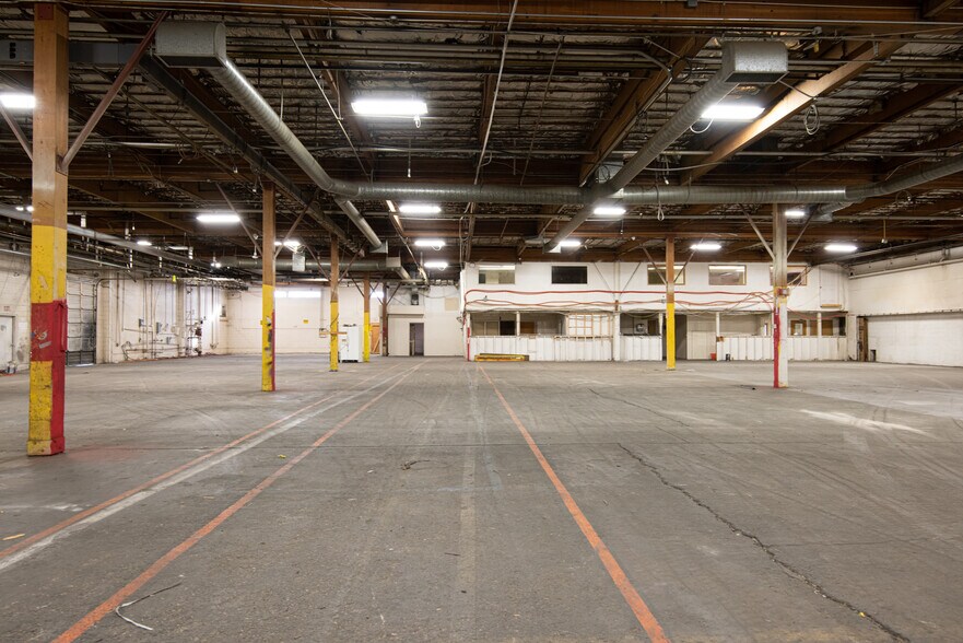 More Photos Of 248-282 W 33rd St, Ogden Unknown For Lease