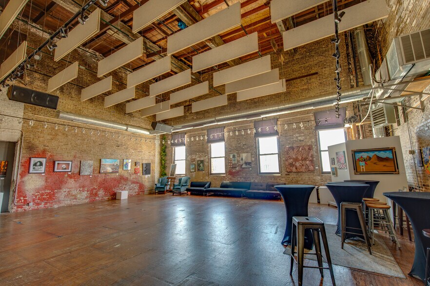 More Photos Of 1821 W Hubbard St, Chicago Loft Creative Space For Lease