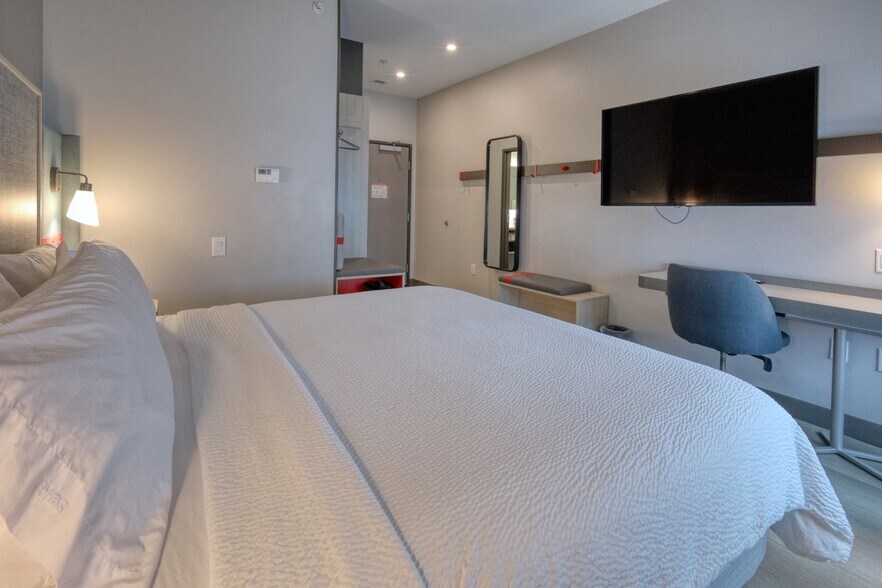 More Photos Of 5400 Rexora Dr, Beaumont Hotel For Sale