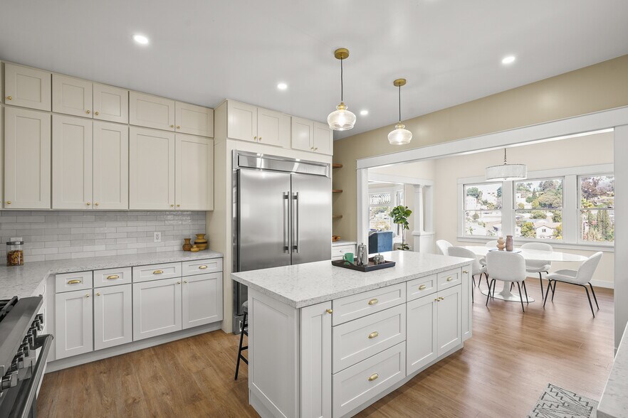 More Photos Of 844 E Kensington Rd, Los Angeles Specialty For Sale