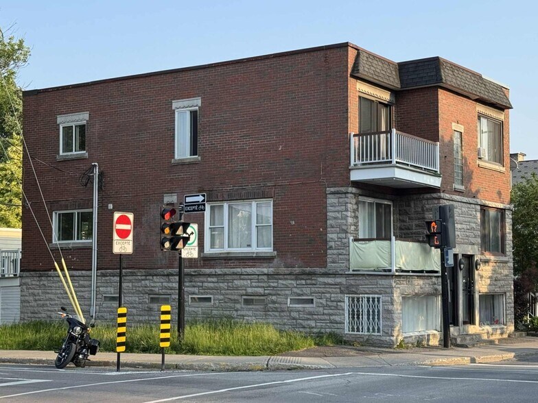 More Photos Of 8294-8298 Rue Hochelaga, Montréal Apartments For Sale