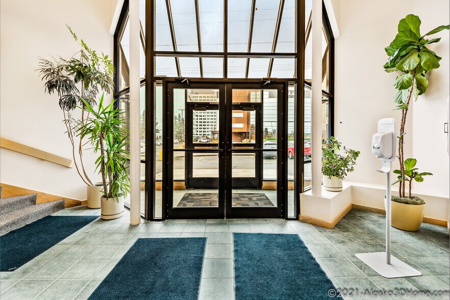 More Photos Of 471 W 36th Ave, Anchorage Office For Lease