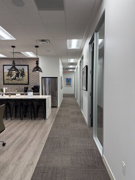 More Photos Of 400 Shops Blvd, Willow Park Medical For Lease