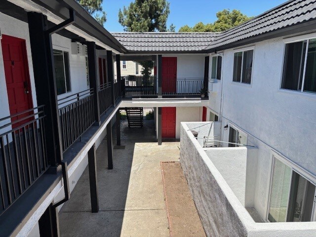 More Photos Of 120 E Pine St, Santa Ana Apartments For Sale