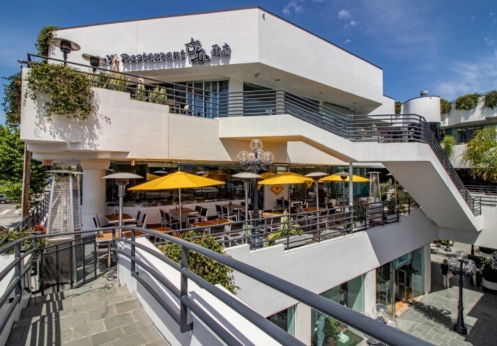 More Photos Of 11675-11677 San Vicente Blvd, Los Angeles Storefront For Lease
