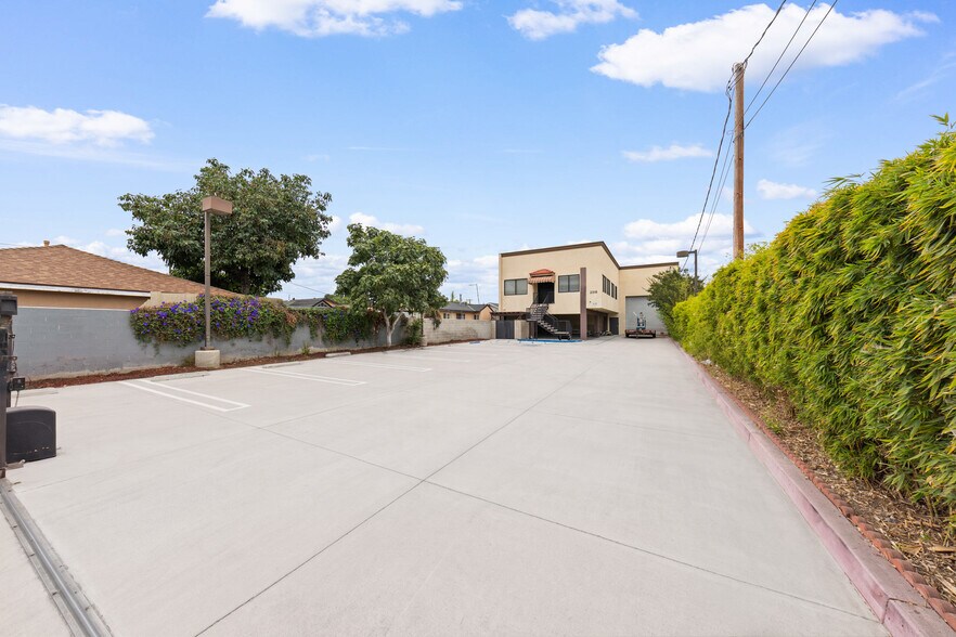 More Photos Of 2318 Edwards Ave, South El Monte Warehouse For Sale