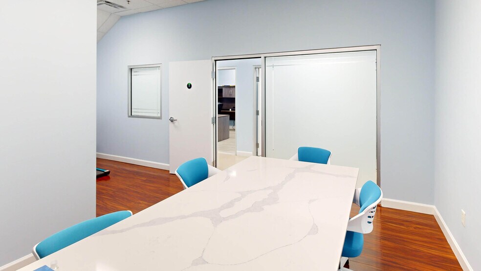 More Photos Of 2151 Consulate Dr, Orlando Loft Creative Space For Sale