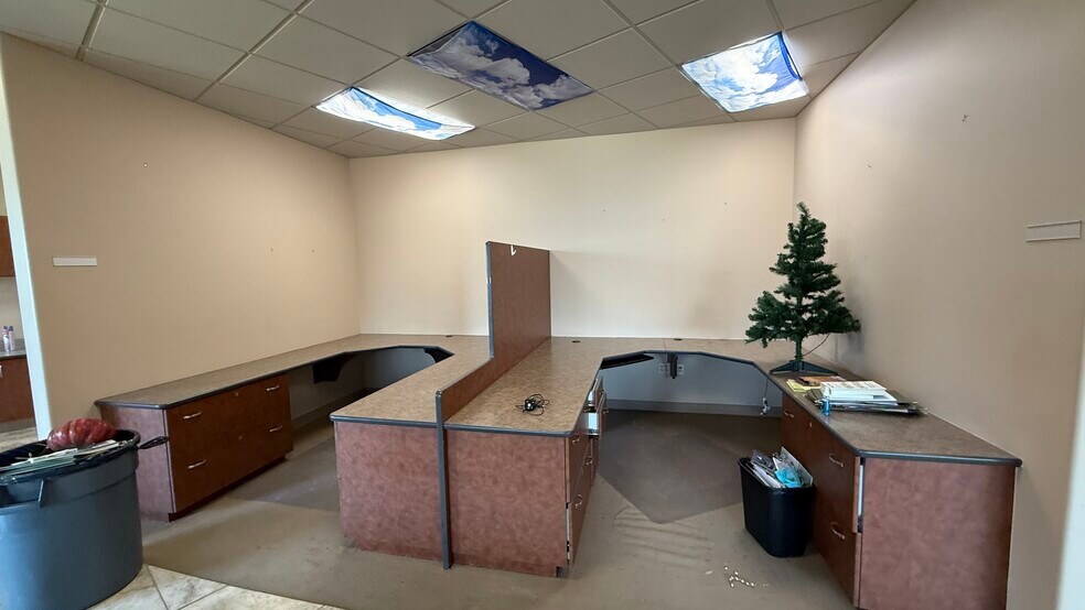 More Photos Of 1981 E Palmer Wasilla Hwy, Wasilla Office For Sale