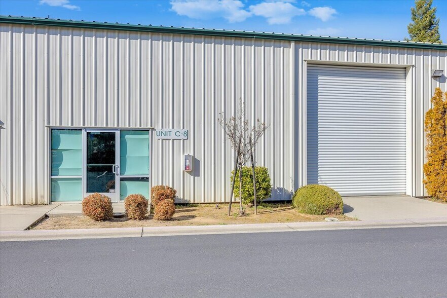 More Photos Of 18855 Microtronics, Sonora Industrial For Sale