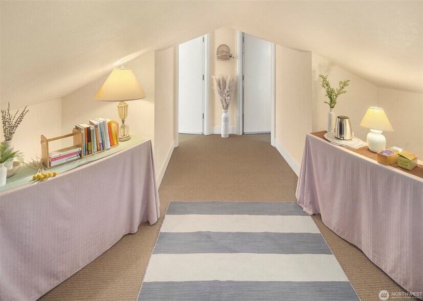 More Photos Of 2012 65th St, Seattle Office For Sale