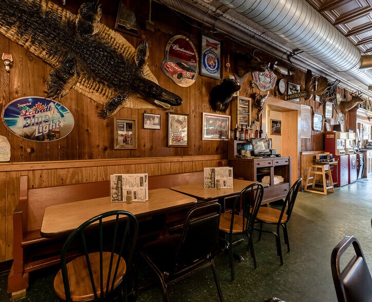 More Photos Of 6681 N Lumberjack Rd, Riverdale Restaurant For Sale