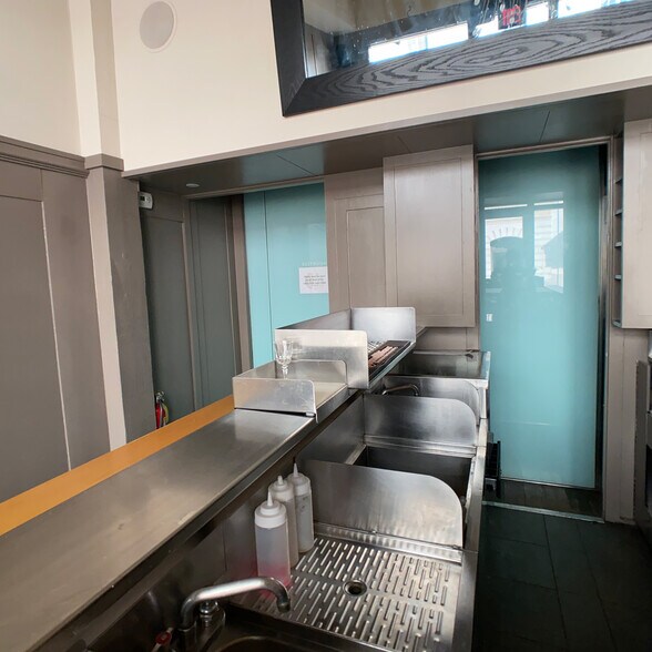 More Photos Of 46 Aborn St, Providence Office For Lease