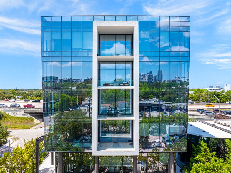 More Photos Of 78 NW 37th St, Miami Unknown For Lease