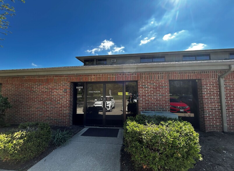 More Photos Of 550 S Cleveland Ave, Westerville Medical For Lease