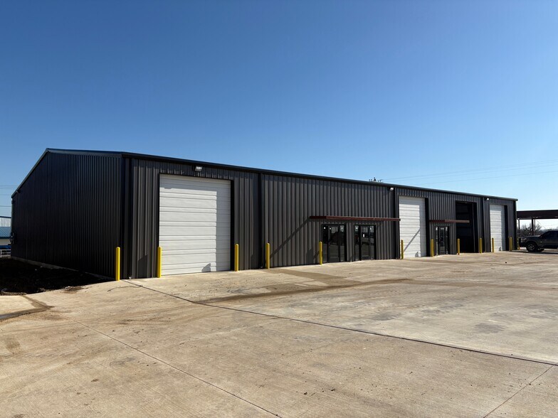 More Photos Of 6751 N FM 157, Venus Warehouse For Lease
