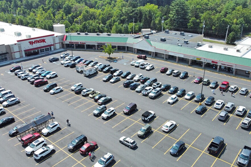 More Photos Of 111 Hulst Dr, Matamoras Unknown For Lease