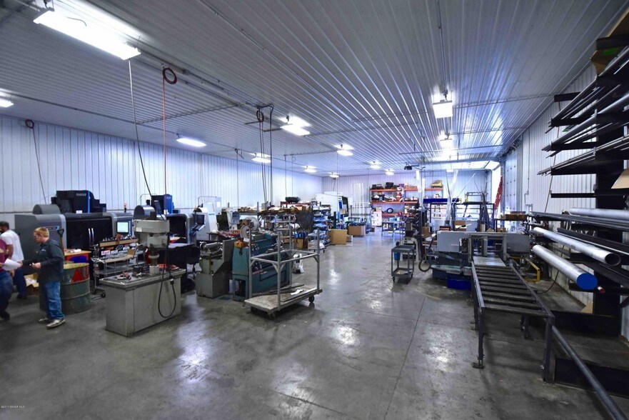 More Photos Of 1140 72nd St, Goodview Office For Lease