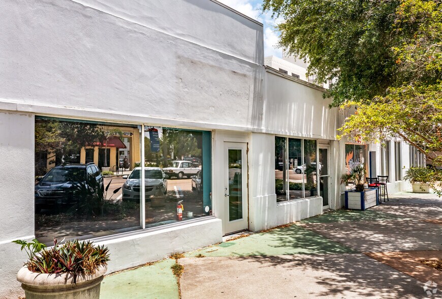 More Photos Of 905-909 Central Ave, Saint Petersburg Storefront For Lease