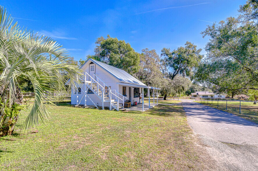More Photos Of 6839 Wire Rd, Zephyrhills Manufactured Housing Mobile Home Park For Sale