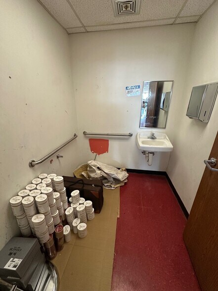 More Photos Of 1780-1790 Morse Rd, Columbus Unknown For Lease