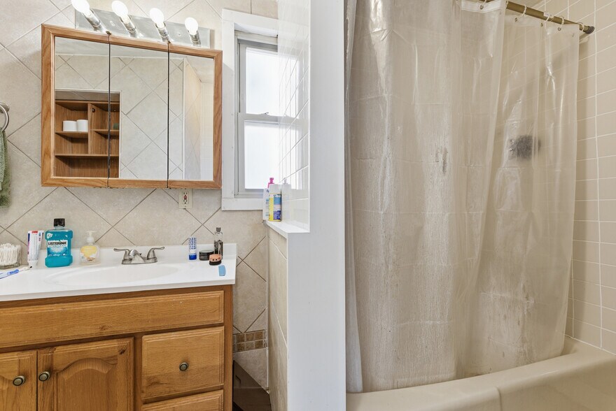 More Photos Of 285-289 East St, Ludlow Apartments For Sale