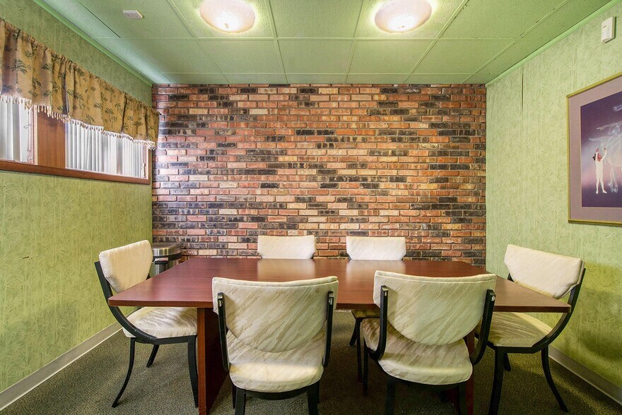 More Photos Of 1514 4th St, Jackson Healthcare For Sale