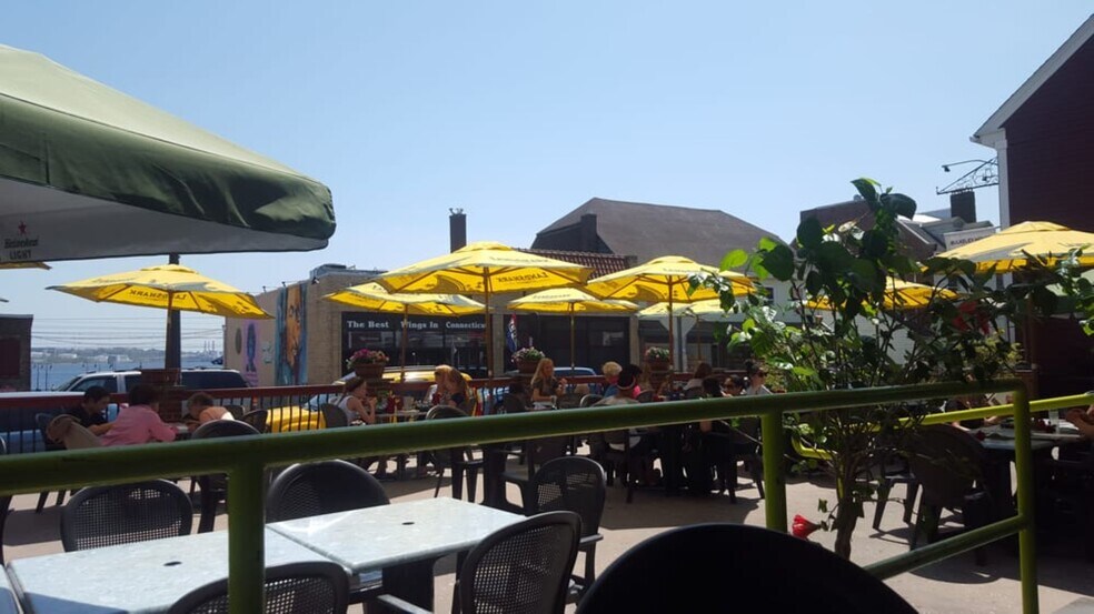 More Photos Of 109-111 Bank St, New London Restaurant For Lease