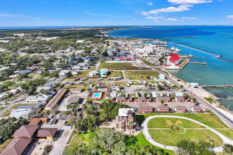 More Photos Of 309 S Fulton Beach Rd, Rockport Hotel For Sale