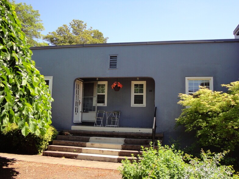 More Photos Of 2023-2051 SE Madison, Portland Apartments For Sale