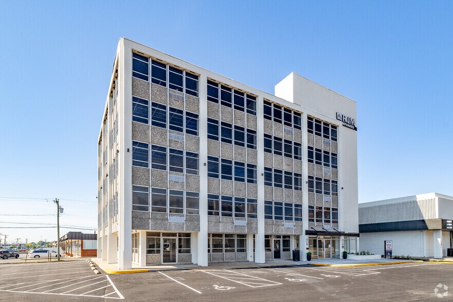 More Photos Of 6901 Old Keene Mill Rd, Springfield Office For Lease