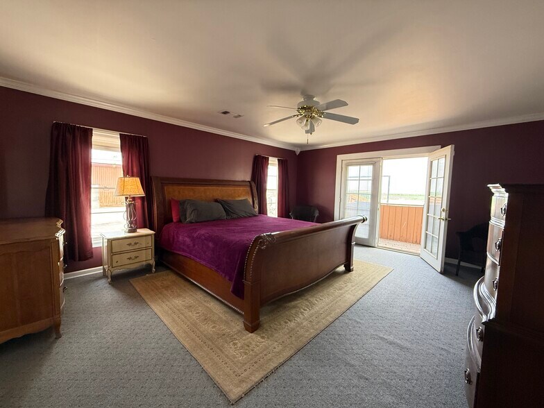 More Photos Of 8610 HWY 17, Balmorhea Specialty For Sale