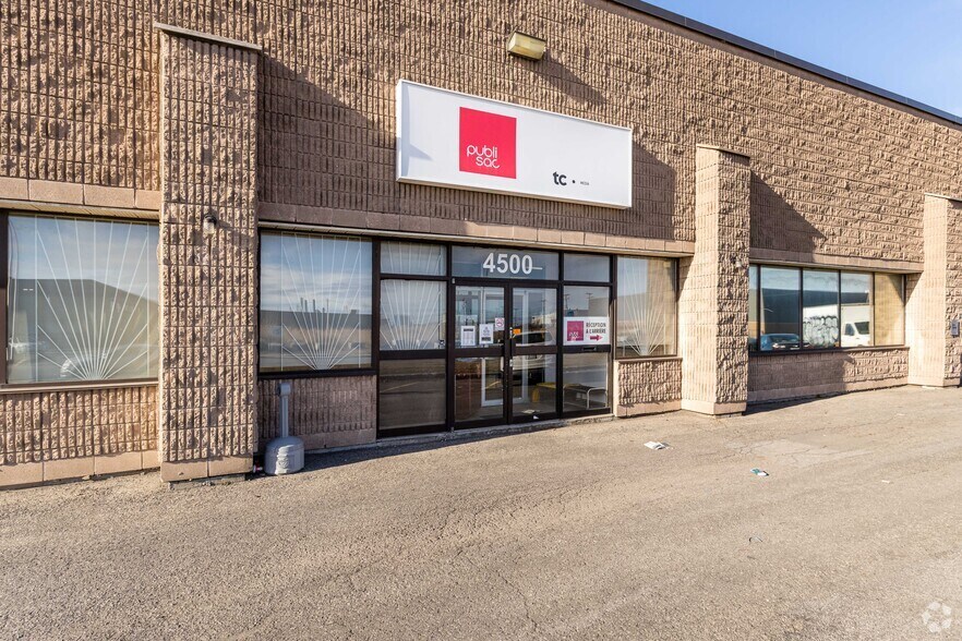 More Photos Of 4500-4520 Rue Garand, Montréal Warehouse For Lease