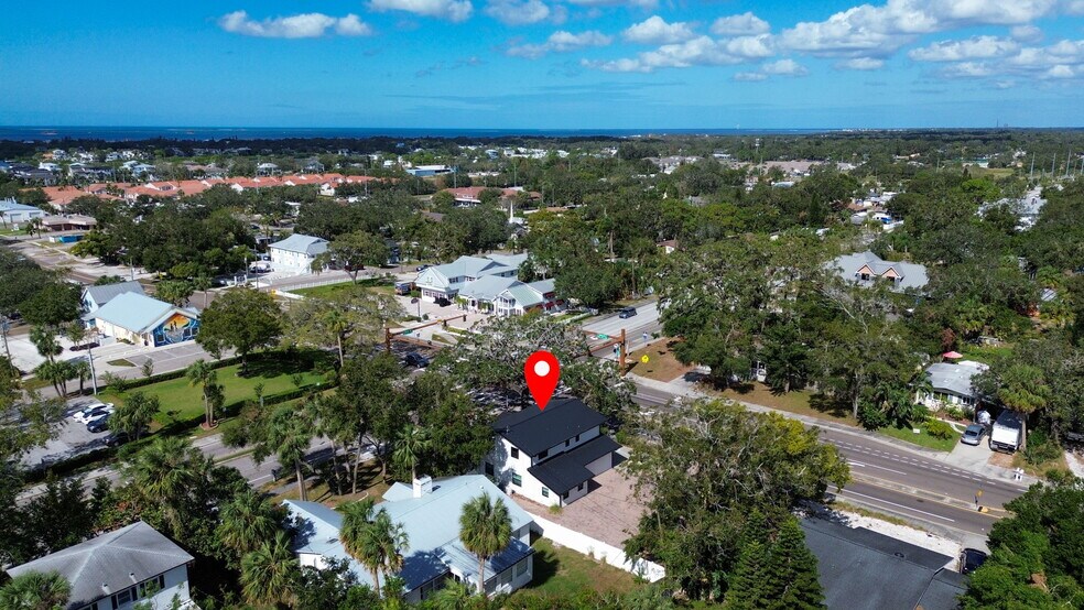More Photos Of 1122 Omaha St, Palm Harbor Office Residential For Sale