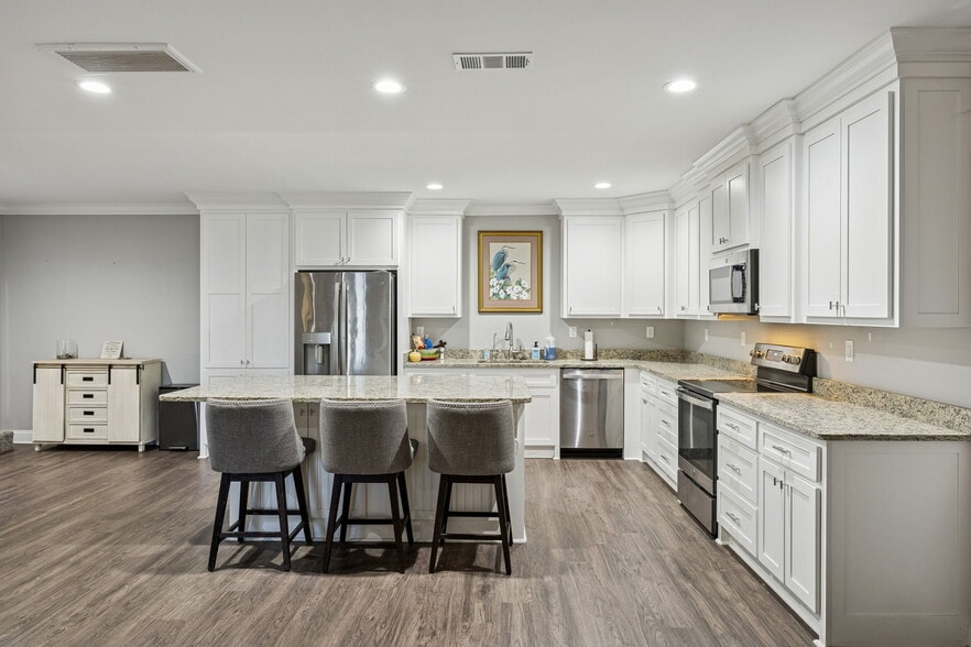 More Photos Of 142 Big a Way, Saint Marys Industrial For Sale