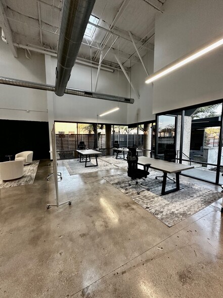 More Photos Of 2214 Braker Ln, Austin Distribution For Lease
