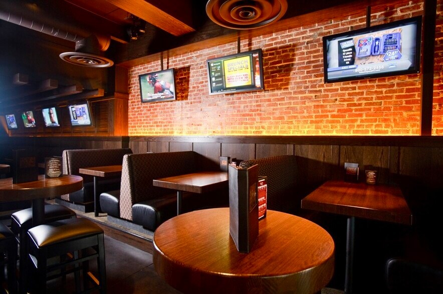 More Photos Of 2589 W Main St, Littleton Restaurant For Sale