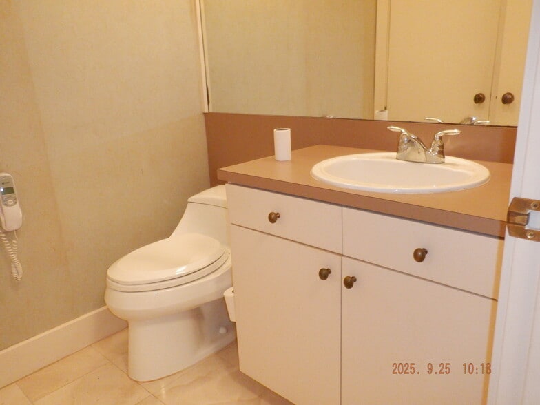 More Photos Of 5524 Bee Caves Rd, Austin Office For Sale